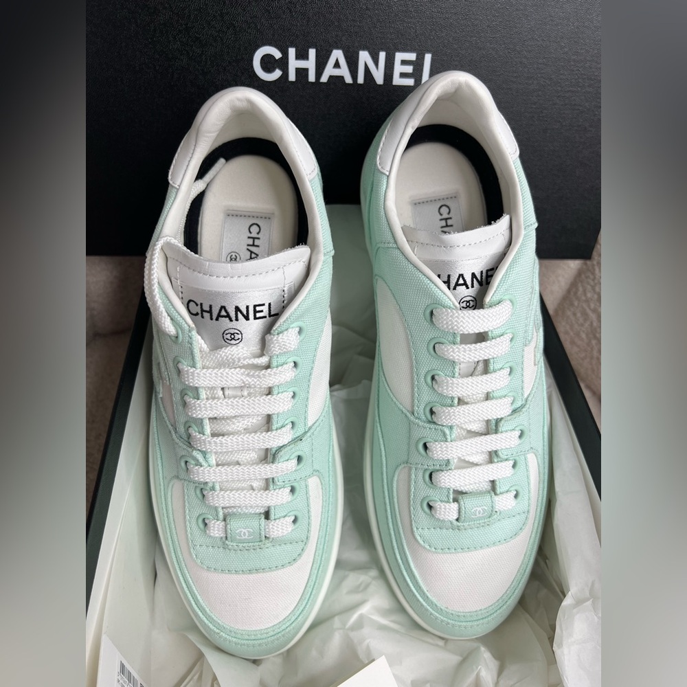 CHANEL Light Turquoise Sneakers 38.5 — New in Box - Picture 5 of 12